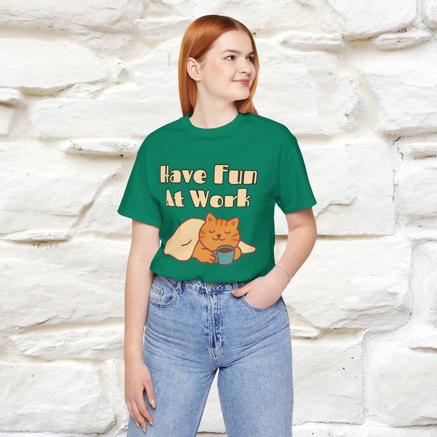 Maglietta con gatto "Have Fun At Work" per uomo e donna | 100% cotone* 🐾