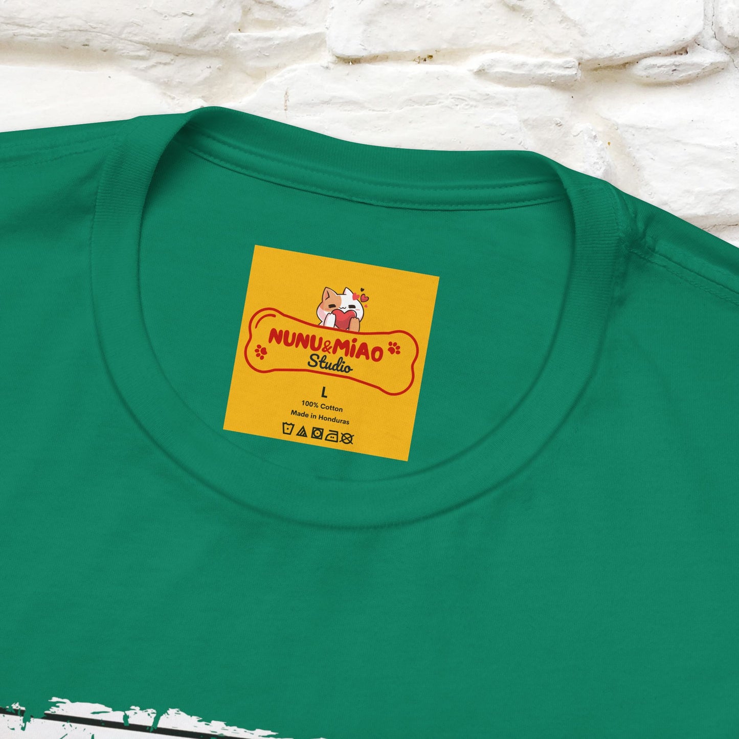 ''I Tore The Toilet Paper'' | Funny Cat T-Shirt | Nunu&Miao Studio