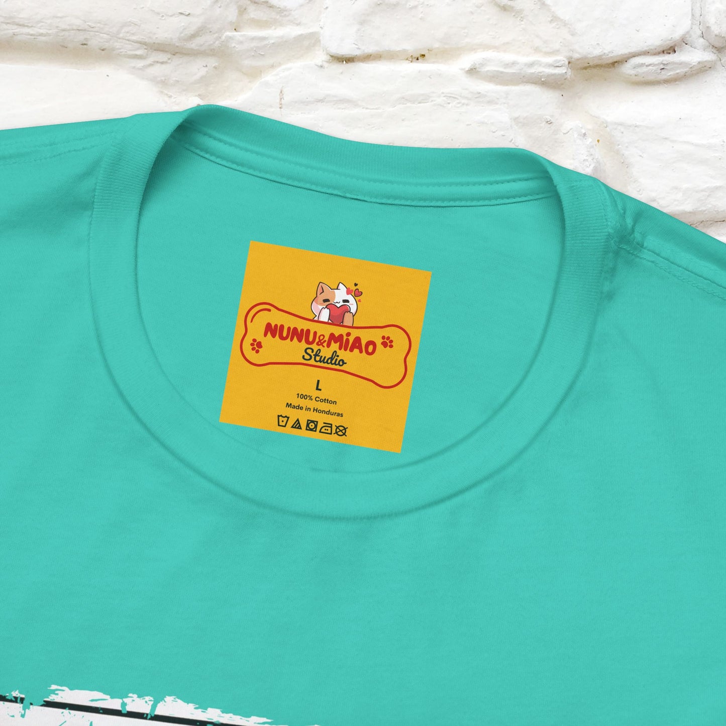 ''I Tore The Toilet Paper'' | Funny Cat T-Shirt | Nunu&Miao Studio