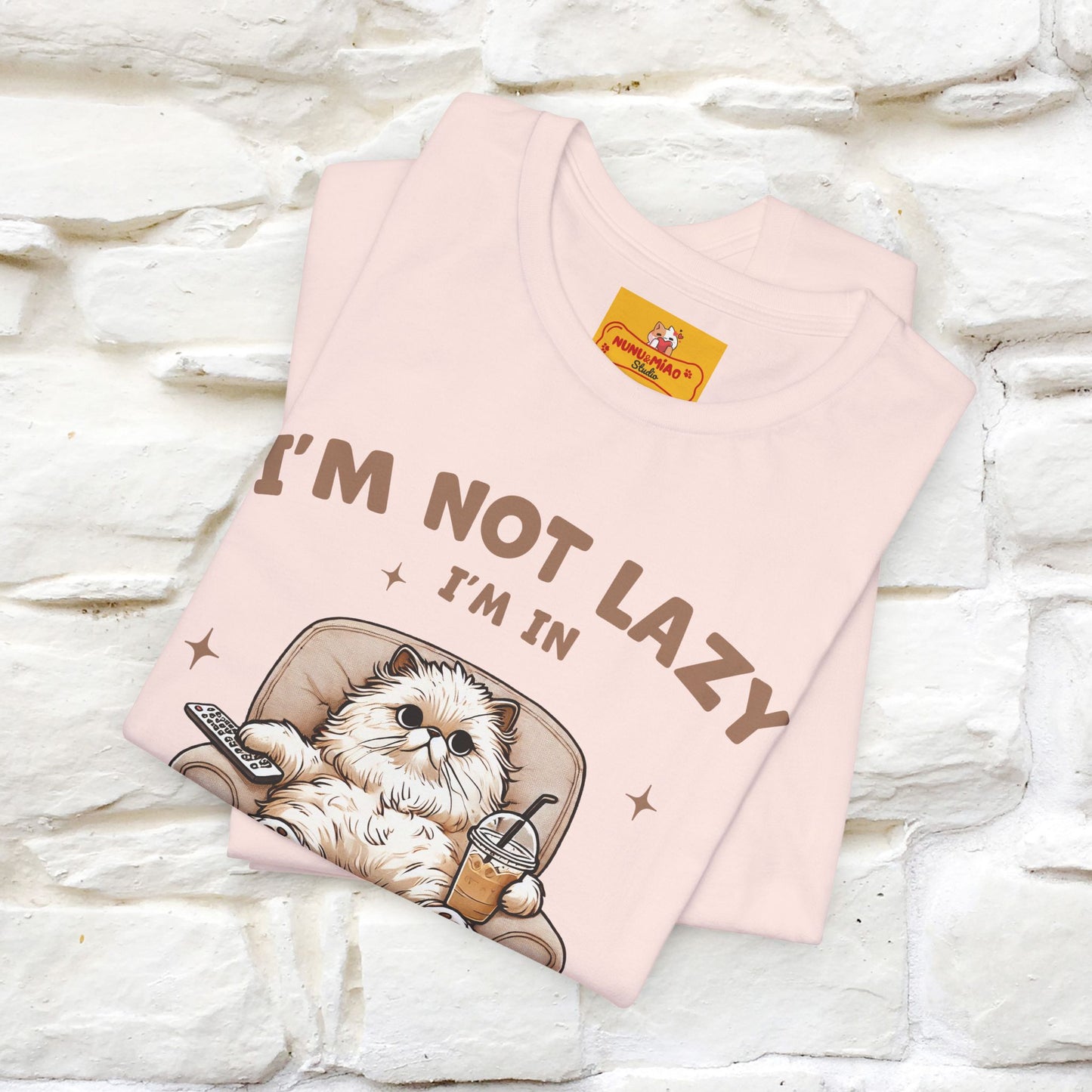 "I'm Not Lazy I'm In Energy-Saving Mode " Cat T-shirt |Nunu&Miao Studio