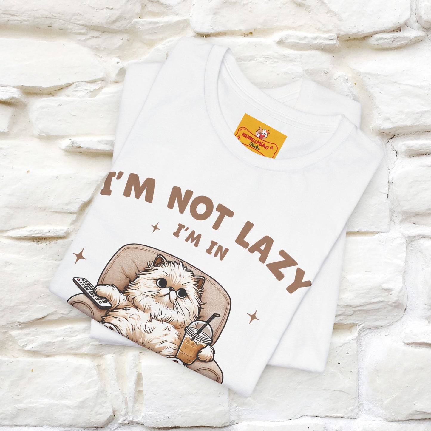 "I'm Not Lazy I'm In Energy-Saving Mode " Cat T-shirt |Nunu&Miao Studio