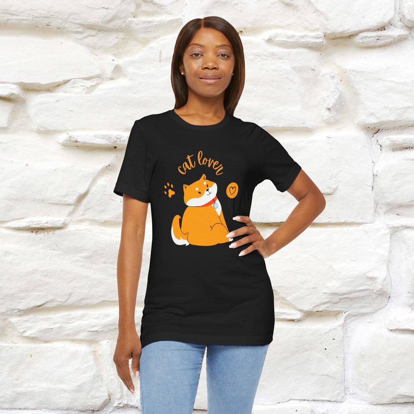 "Cat Lover" T-Shirt for Men & Women | 100% Cotton | Purrfect Gift for Cat Enthusiasts