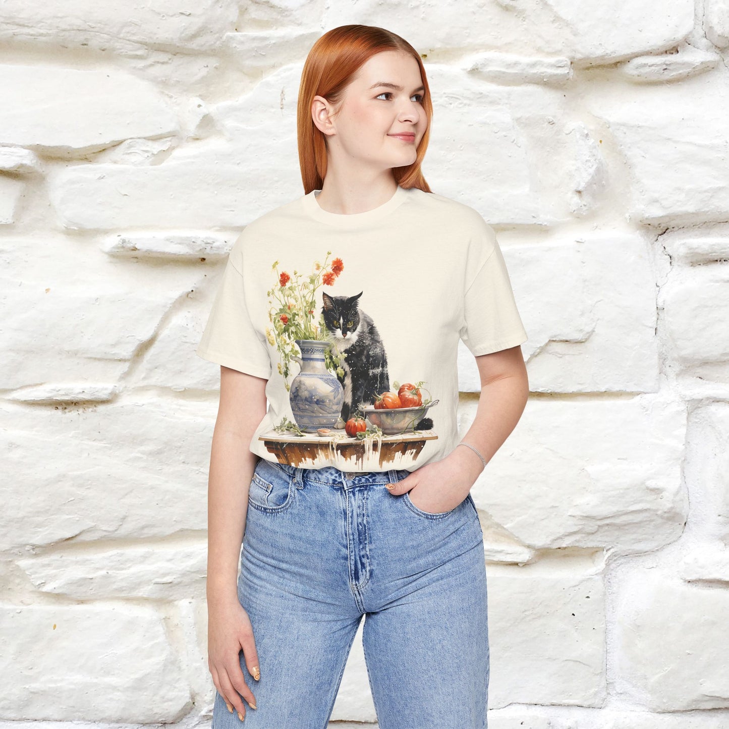 ''THe Cat and The Vase '' T-shirt for Men and Women 100% Cotton*