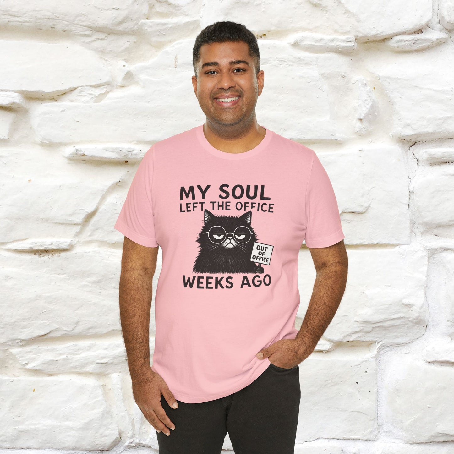 "My Soul Left The Office..." |Funny Cat T-Shirt | Nunu&Miao Studio