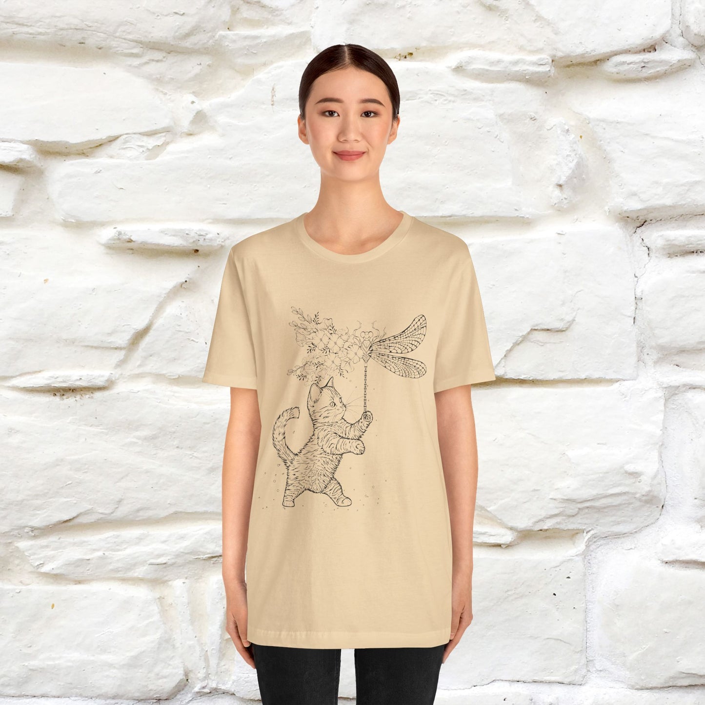 "The cat  And The Dragon Fly" Cat T-shirt for Men & Women | 100% Cotton*🐾