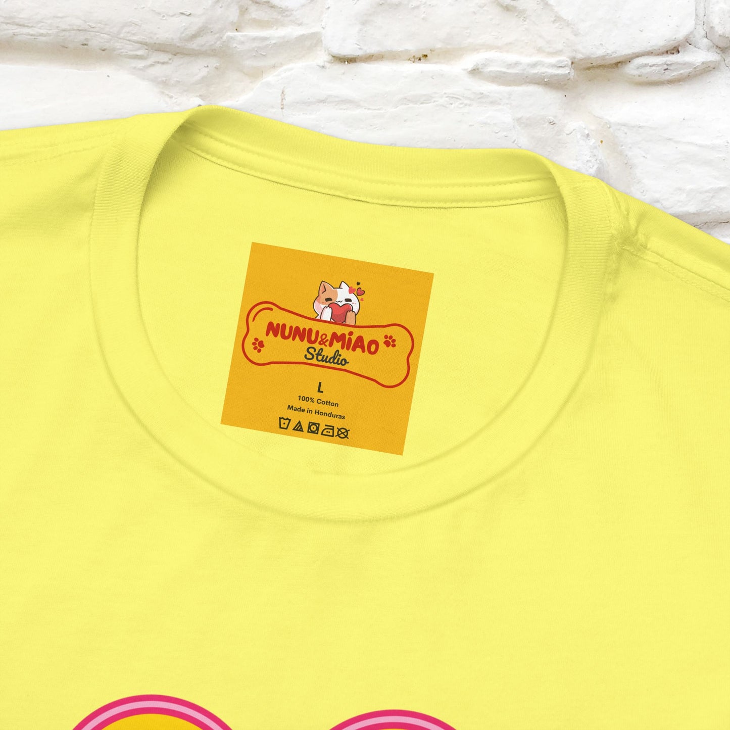 ''Don’t Lose Focus'' Cat T-Shirt | Nunu&Miao Studio - Nunu&Miao Studio