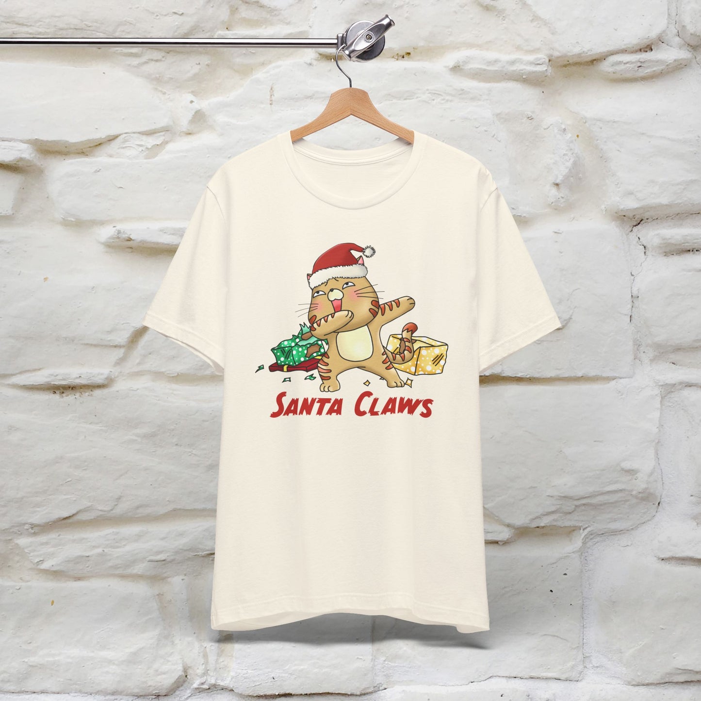 “Funny Santa Claws T-Shirt | Festive Cat Christmas Shirt for Men & Women | 100% Cotton*”