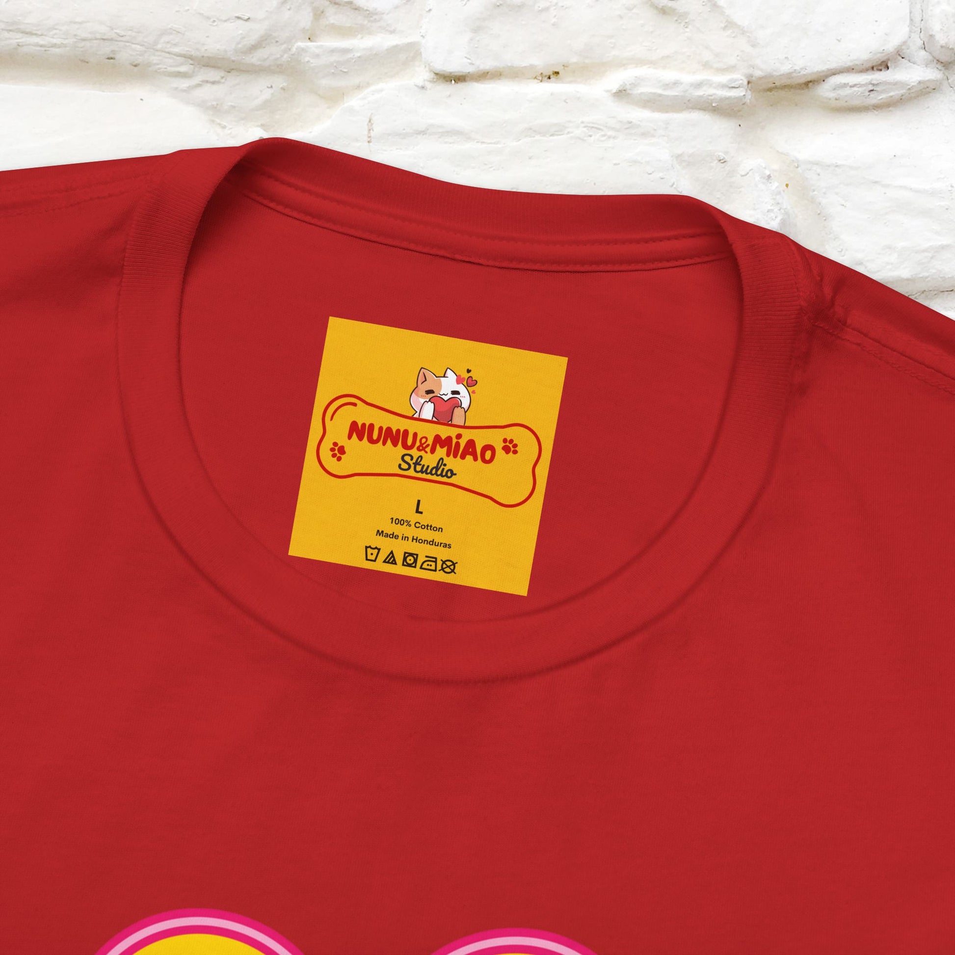 ''Don’t Lose Focus'' Cat T-Shirt | Nunu&Miao Studio - Nunu&Miao Studio