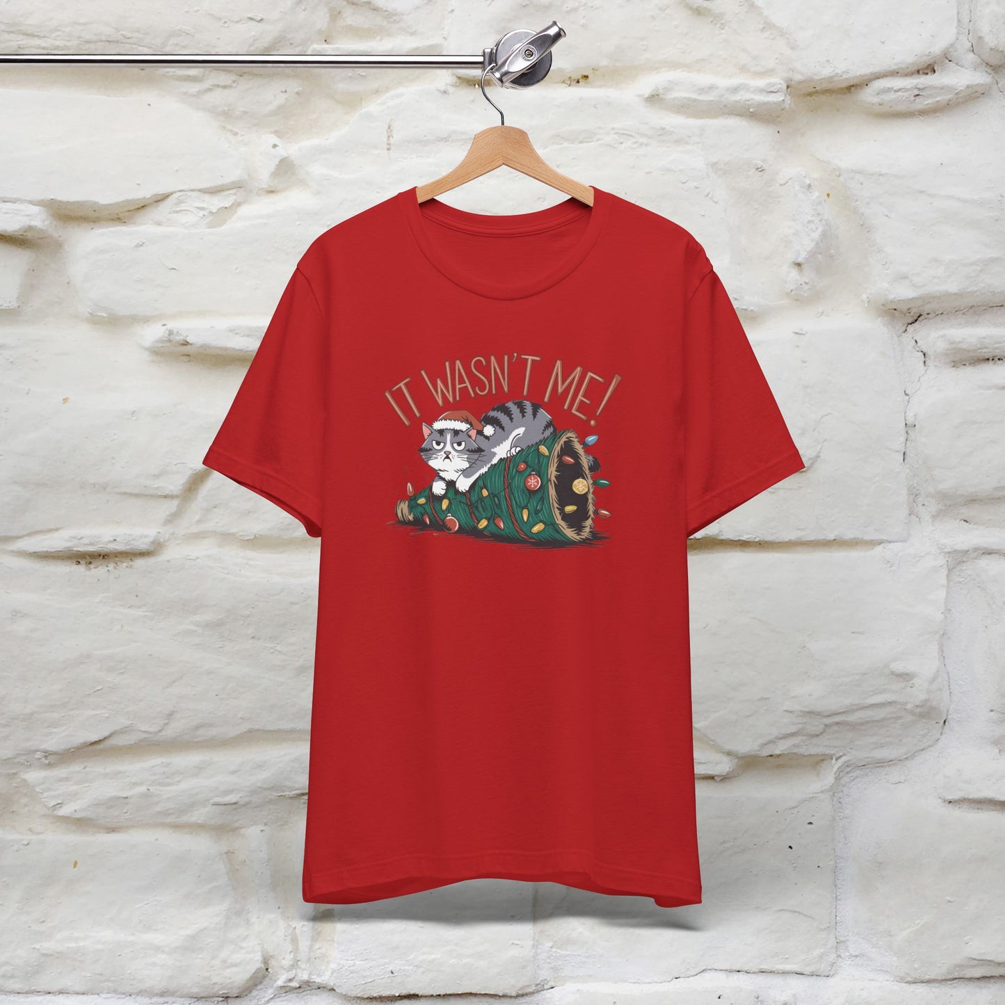 It Wasn't Me Christmas T-Shirt | Festive Cat Christmas Shirt for Men & Women | 100% Cotton*