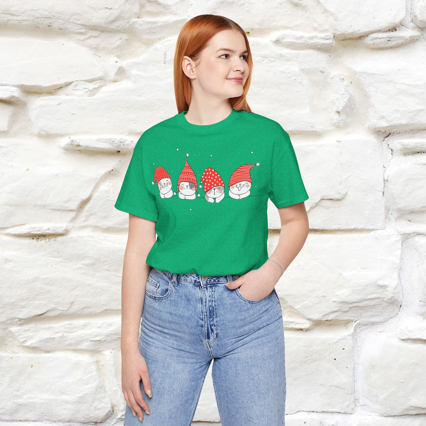 Christmas Cute Cats T-shirt for Men & Women | 100% Cotton* 🐾