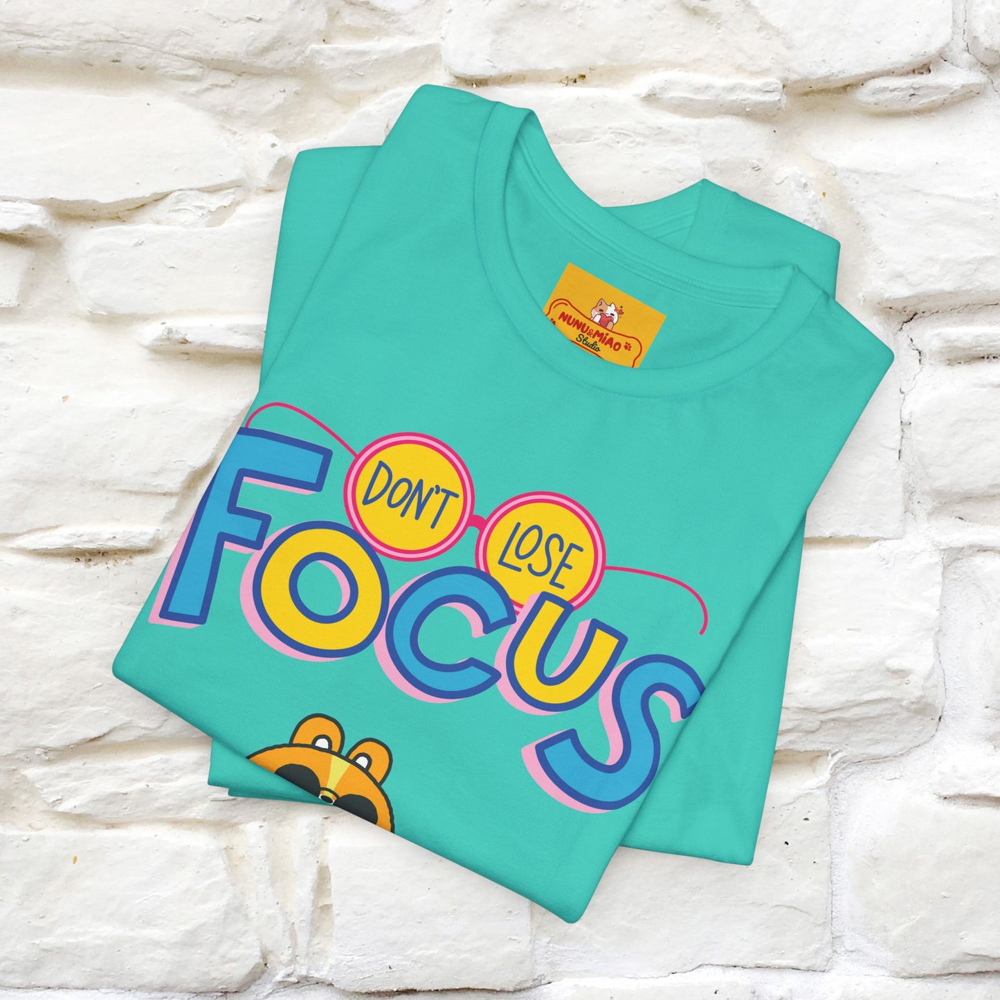 ''Don’t Lose Focus'' Cat T-Shirt | Nunu&Miao Studio