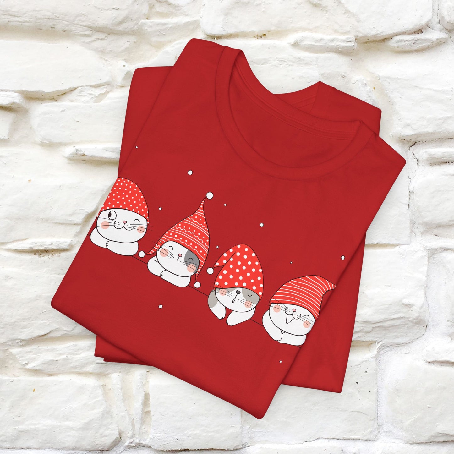 Christmas Cute Cats T-shirt for Men & Women | 100% Cotton* 🐾