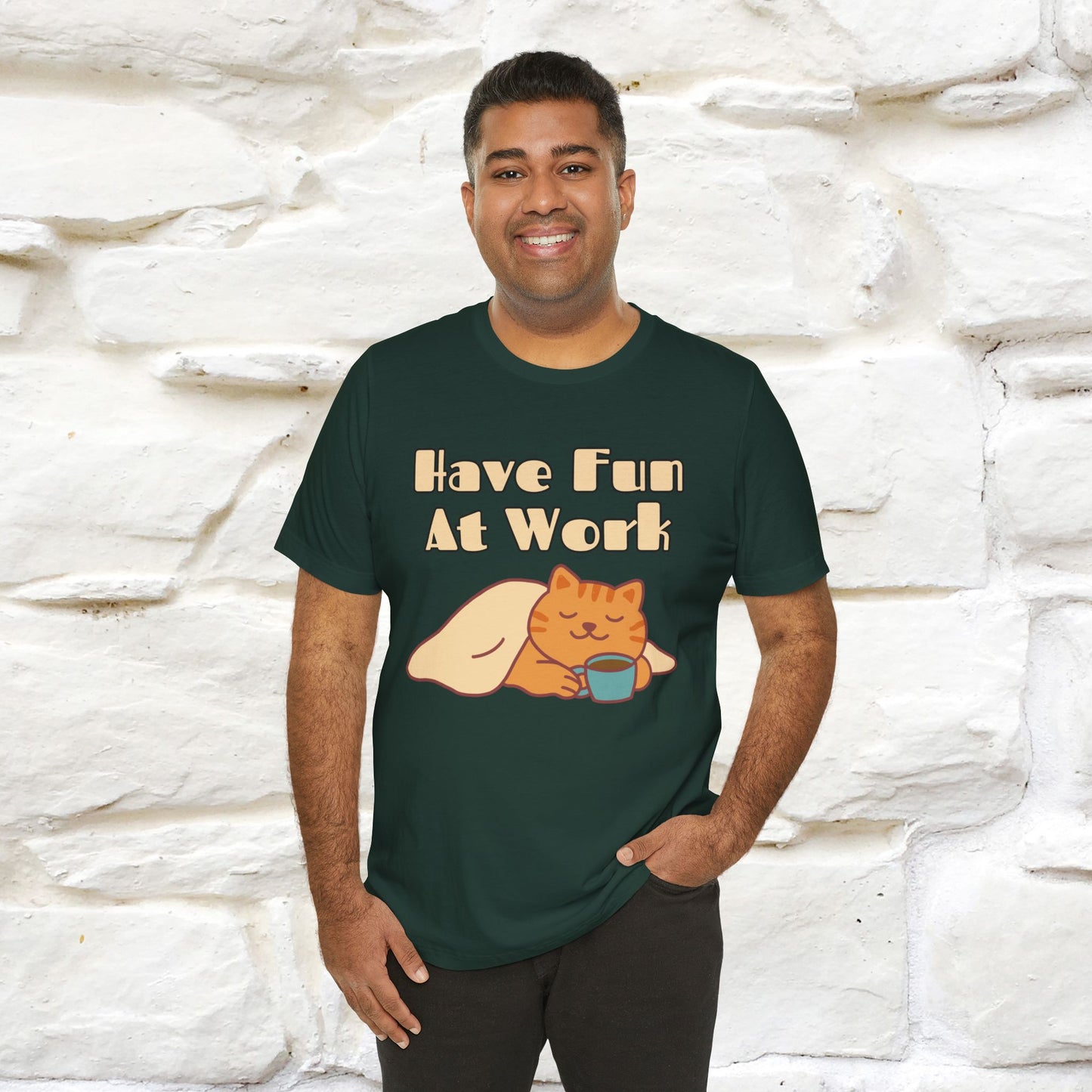 Maglietta con gatto "Have Fun At Work" per uomo e donna | 100% cotone* 🐾