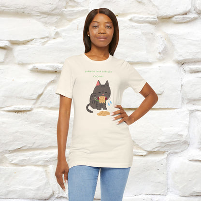 "Quando Mia Sorella Cucina" Funny Cat T-shirt for Men & Women | 100% Cotton* 🐾 | Hilarious Sibling Cat Tee