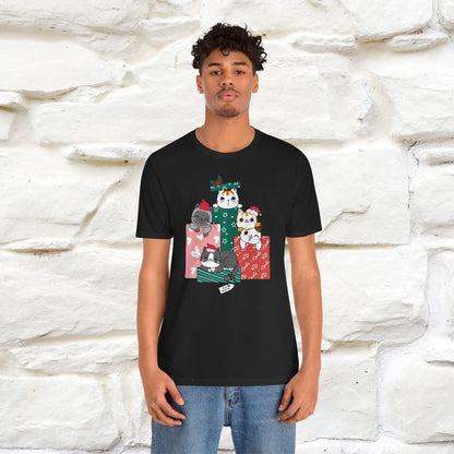 Christmas Cat Gift T-Shirt | Perfect Holiday Cat Shirt for Men & Women | 100% Cotton