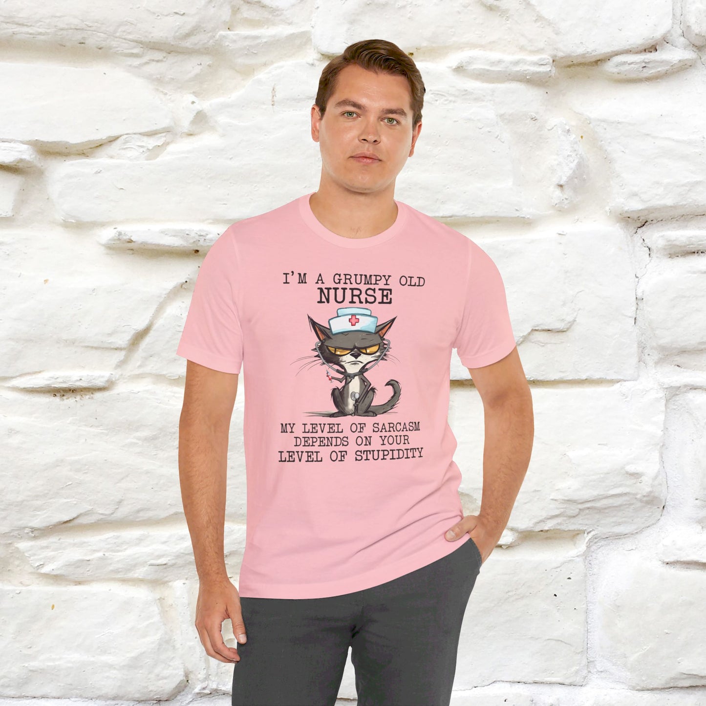 ''I am  a Grumpy Old Nurse'' T-shirt for Man 100% Cotton* - Nunu&Miao Studio