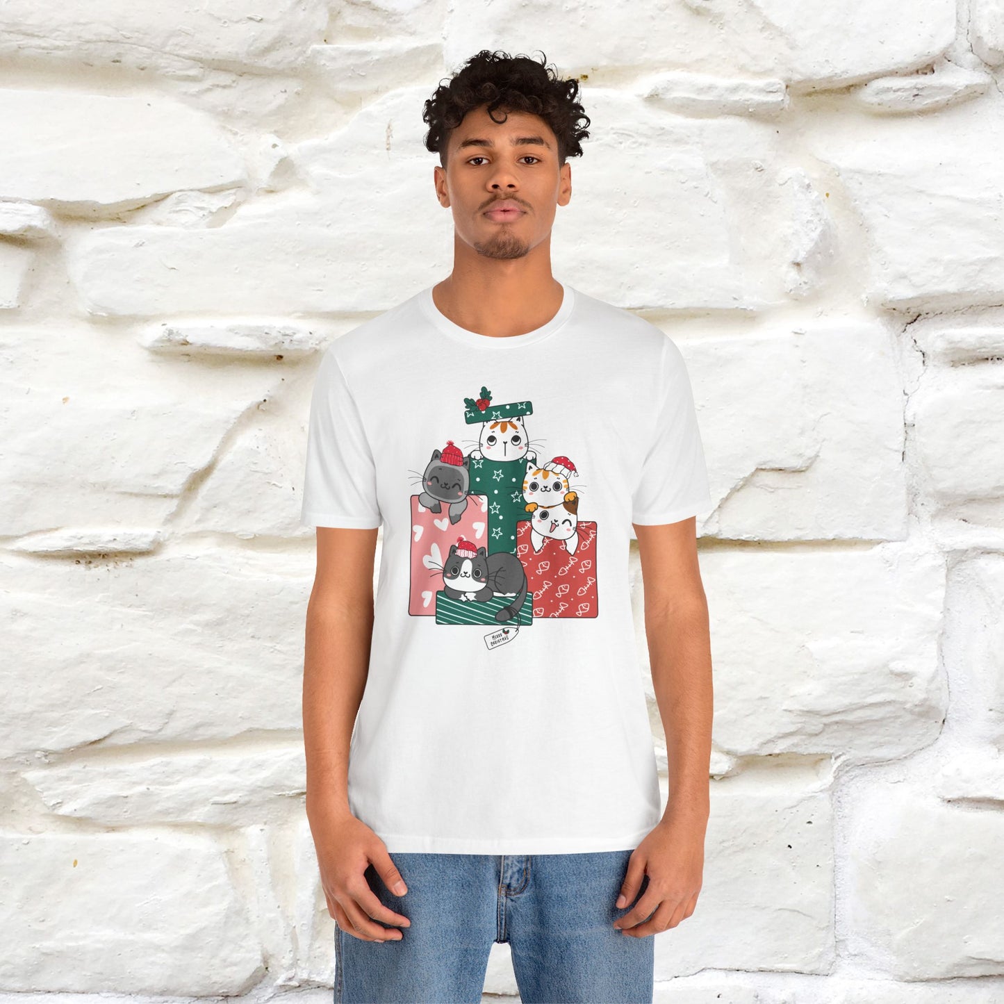 Christmas Cat Gift T-Shirt | Perfect Holiday Cat Shirt for Men & Women | 100% Cotton