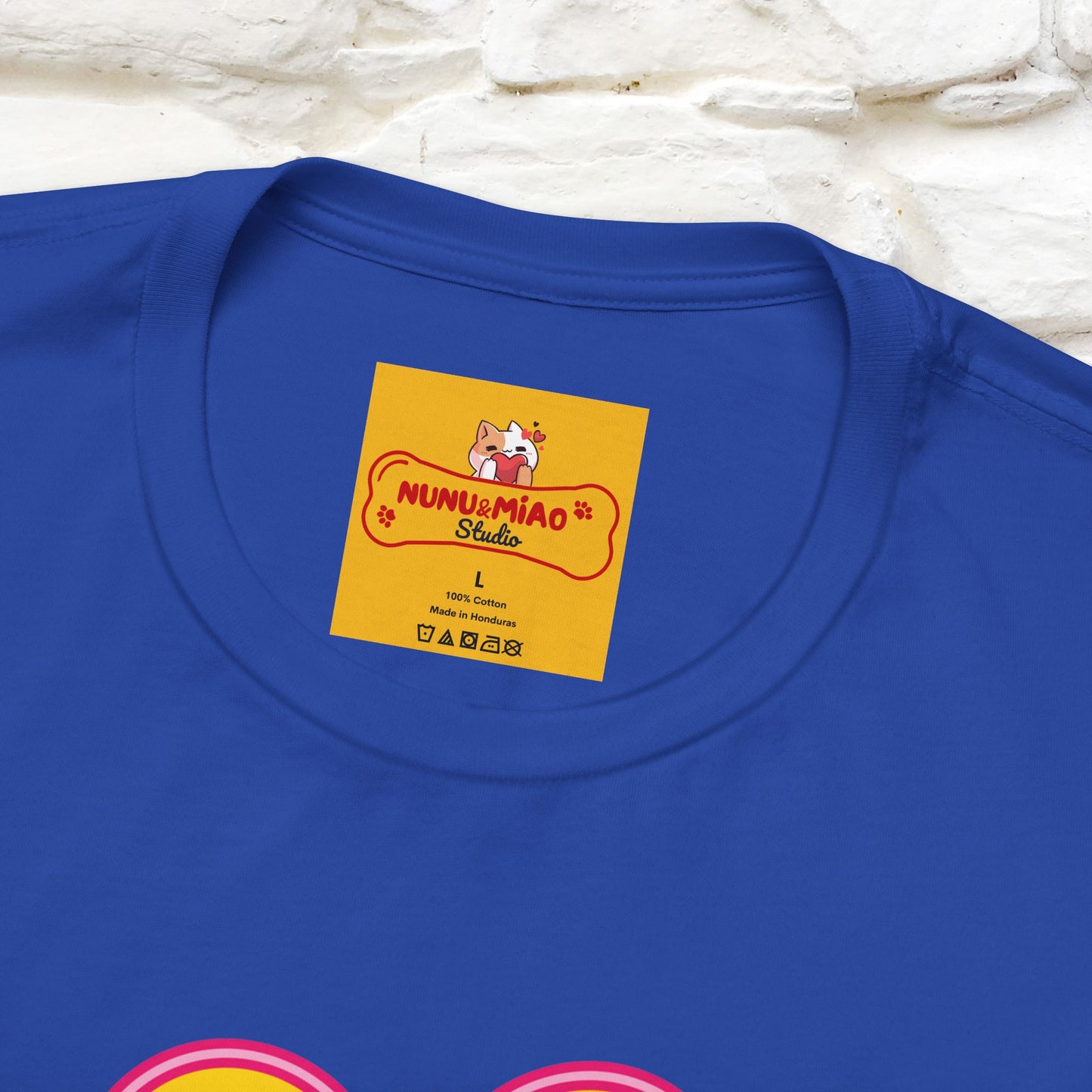 ''Don’t Lose Focus'' Cat T-Shirt | Nunu&Miao Studio