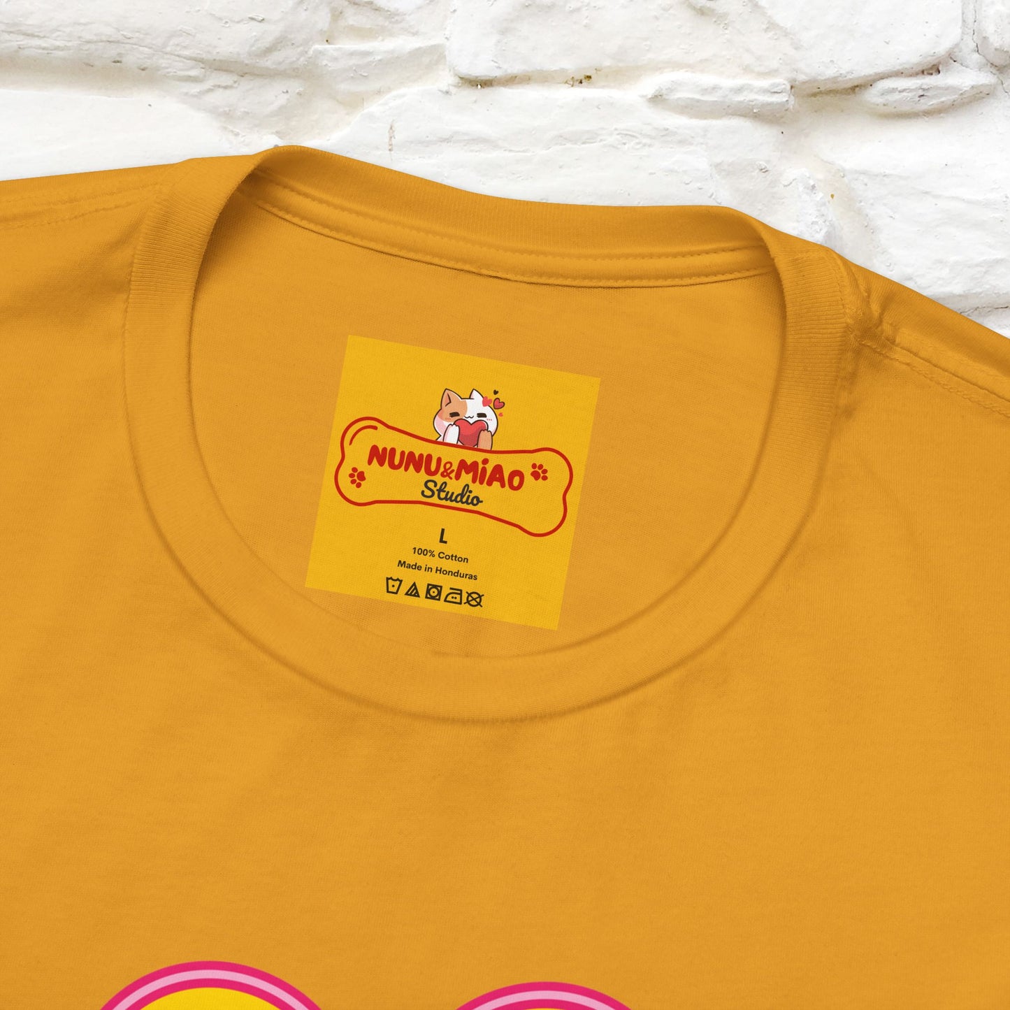 ''Don’t Lose Focus'' Cat T-Shirt | Nunu&Miao Studio