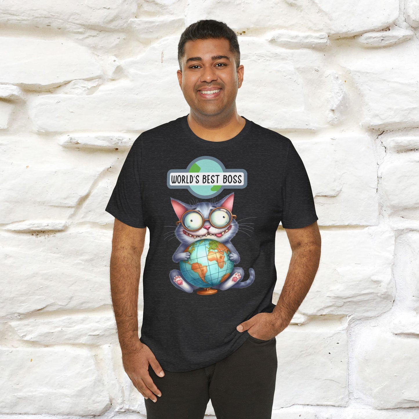 "World's Best Boss" Cat T-shirt for Men & Women | 100% Cotton 🐾 | Funny Cat Lover Tee