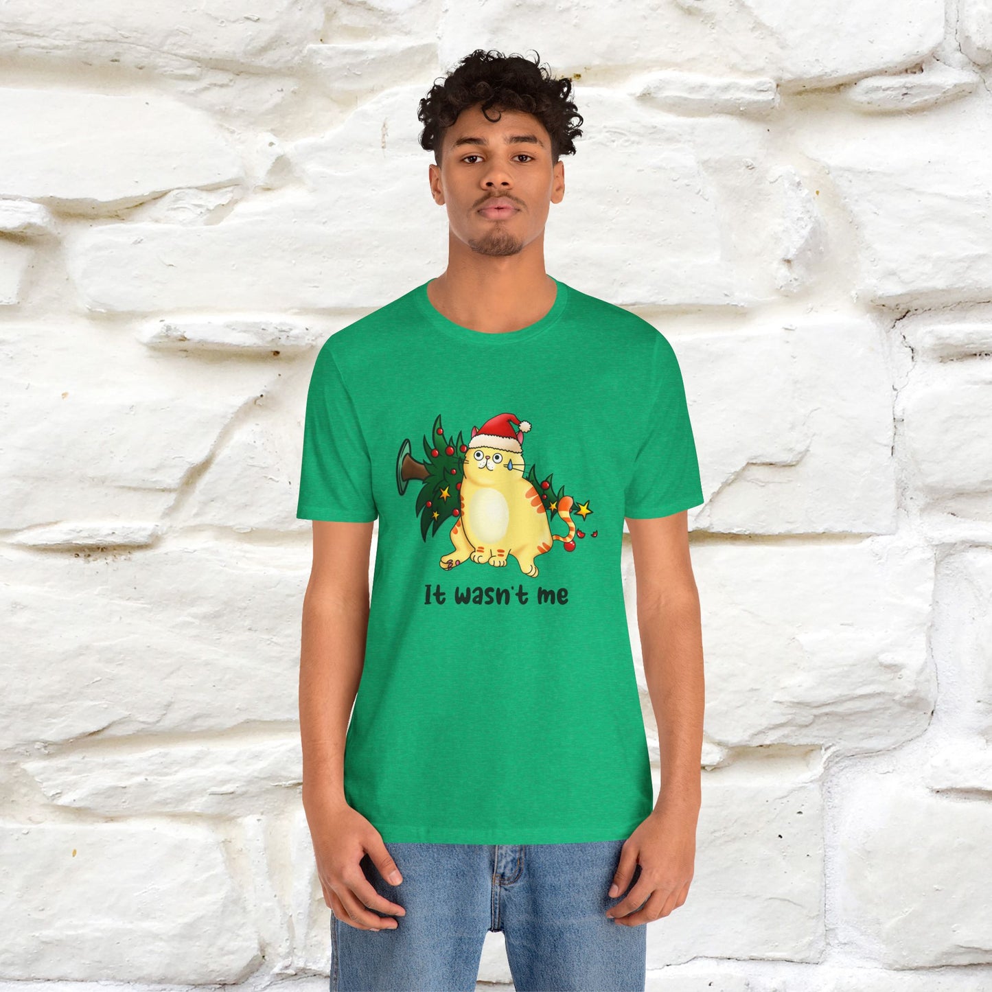 It Wasn’t Me | Funny Cat Christmas Shirt for Men & Women | 100% Cotton*