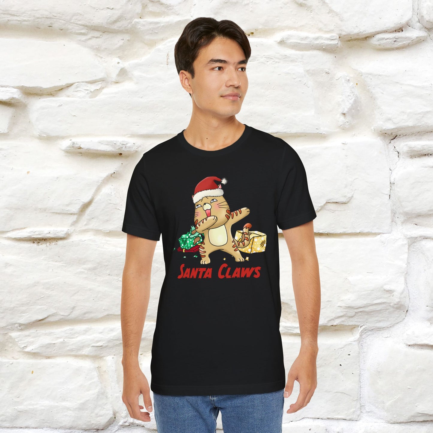 “Funny Santa Claws T-Shirt | Festive Cat Christmas Shirt for Men & Women | 100% Cotton*”