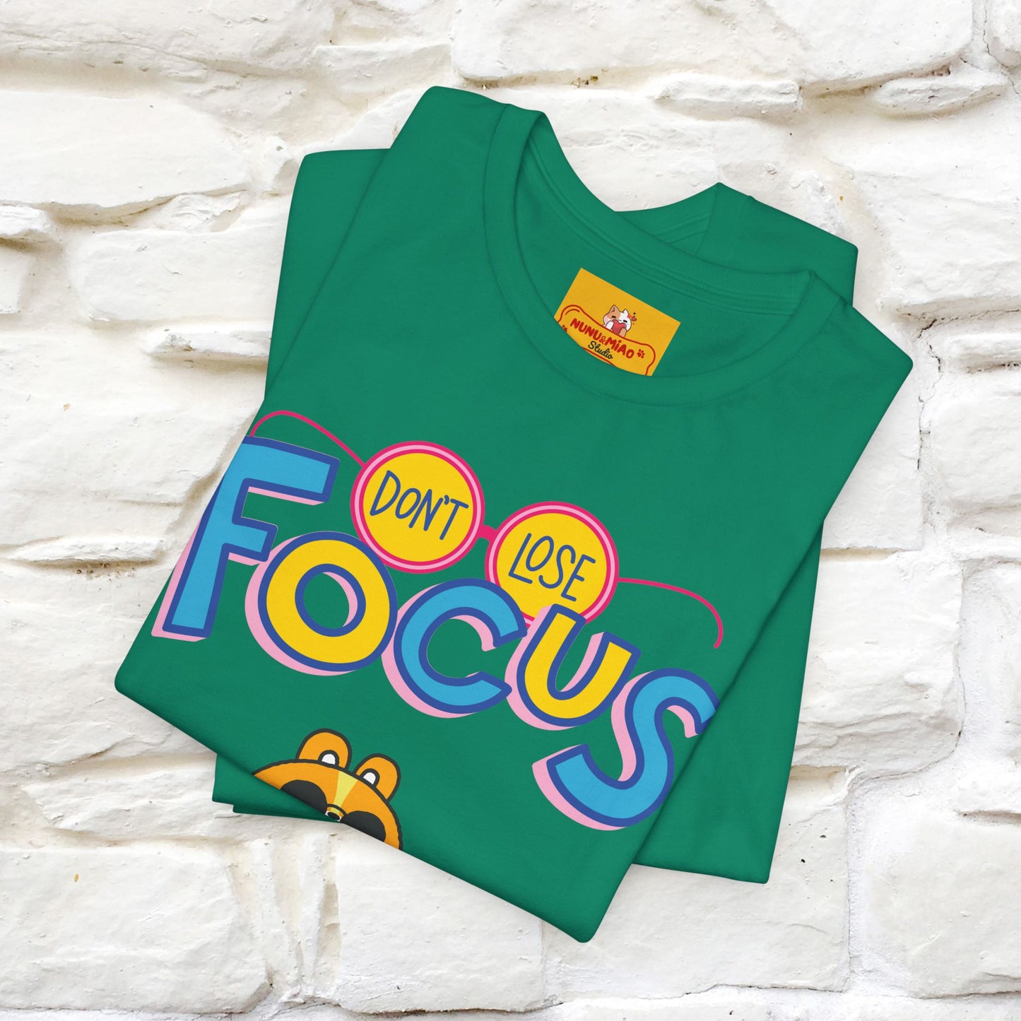 ''Don’t Lose Focus'' Cat T-Shirt | Nunu&Miao Studio