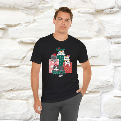 Christmas Cat Gift T-Shirt | Perfect Holiday Cat Shirt for Men & Women | 100% Cotton