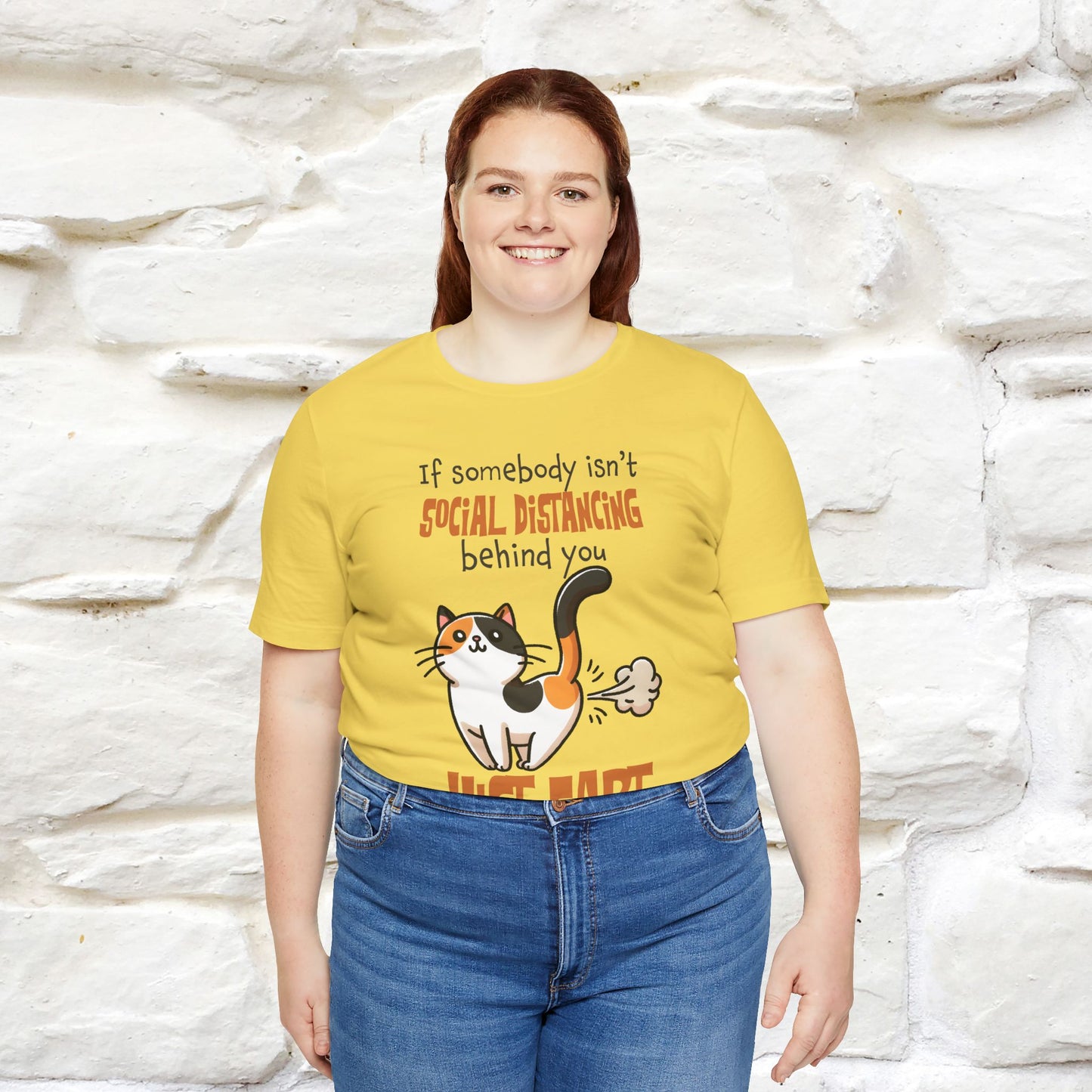 ''If Somebody Isn't Socila Distancing ...'' | Cat T-Shirt  | Nunu&Miao Studio