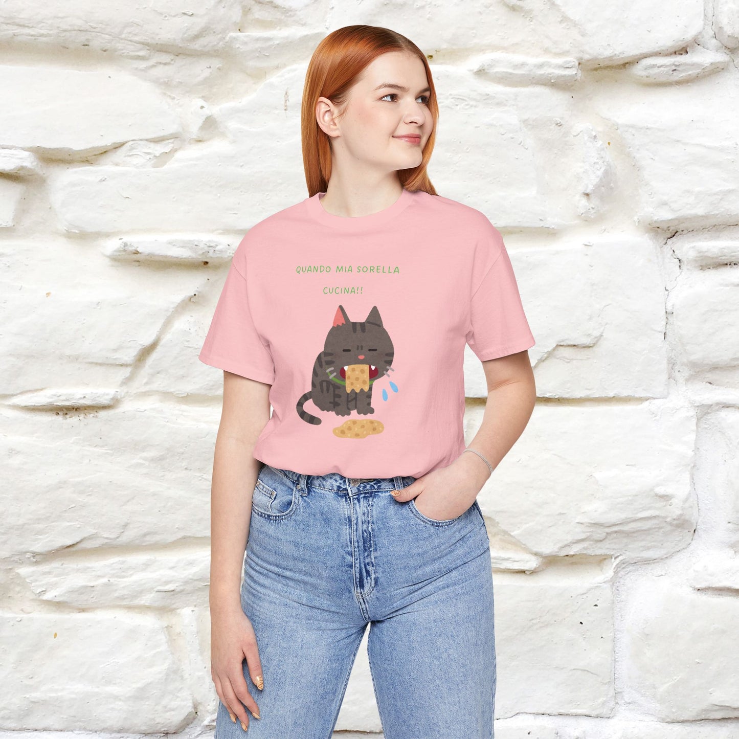 "Quando Mia Sorella Cucina" Funny Cat T-shirt for Men & Women | 100% Cotton* 🐾 | Hilarious Sibling Cat Tee