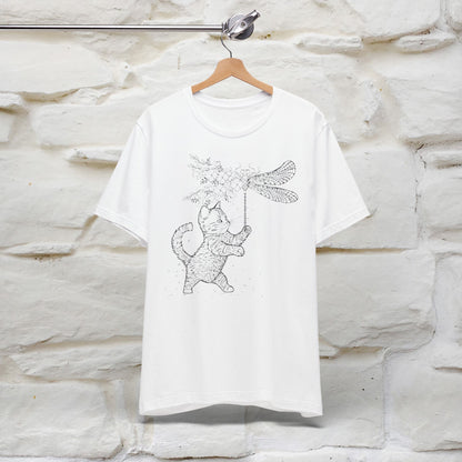 "The cat  And The Dragon Fly" Cat T-shirt for Men & Women | 100% Cotton 🐾