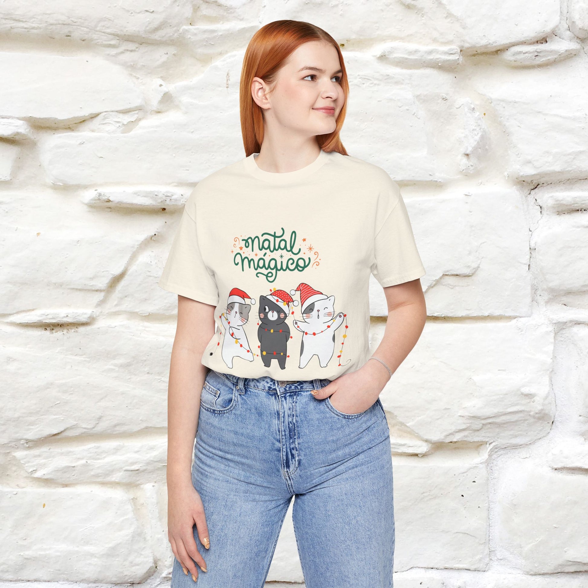 "Natal Magico" Cat T-shirt  |Nunu&Miao Studio - Nunu&Miao Studio