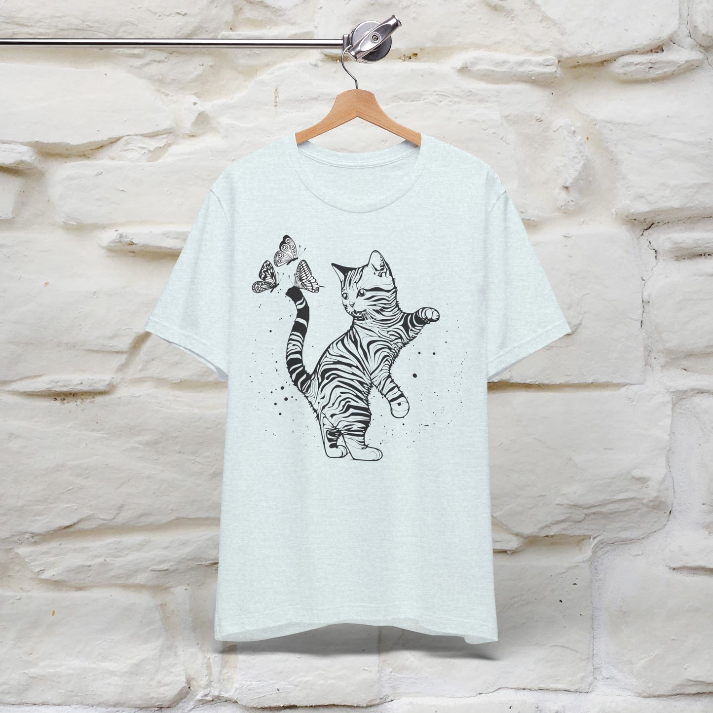 "The cat And The Butterfly" Cat T-shirt for Men & Women | 100% Cotton* 🐾