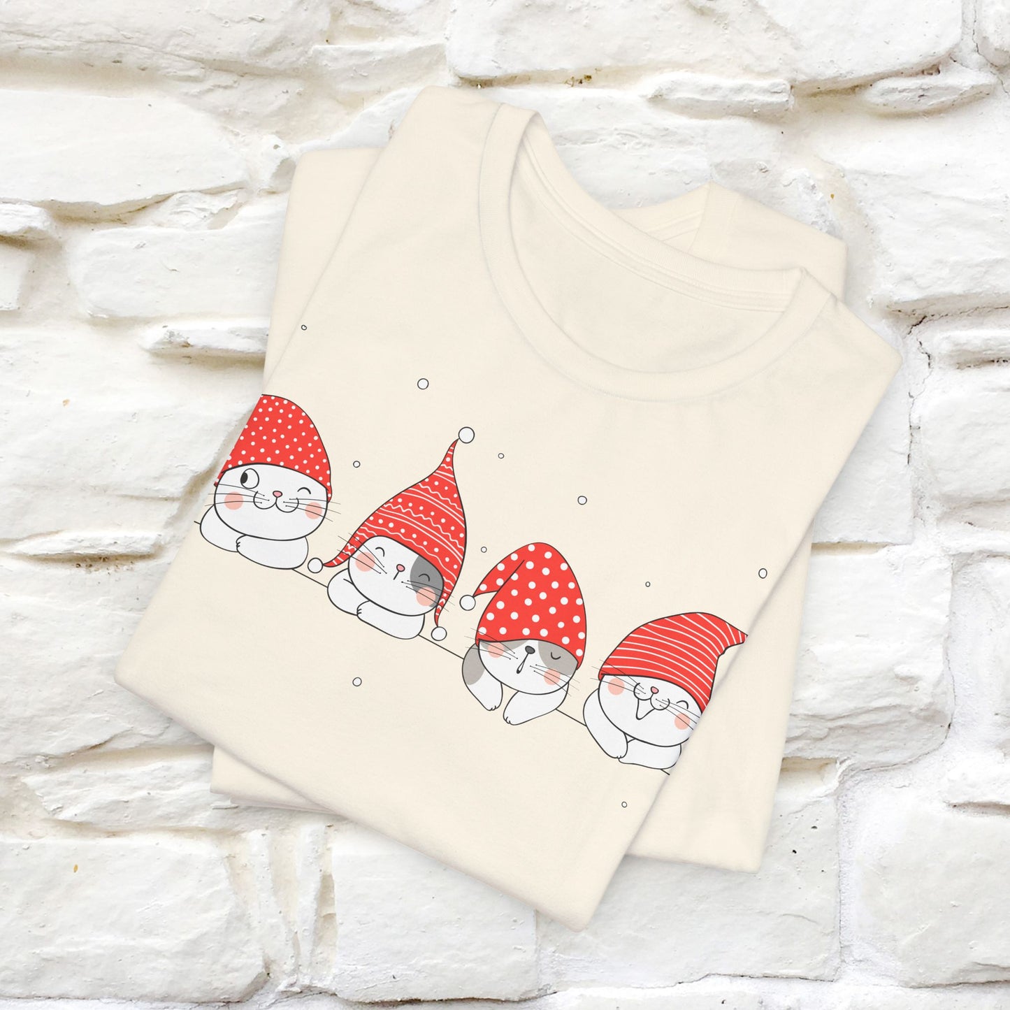 Christmas Cute Cats T-shirt for Men & Women | 100% Cotton* 🐾