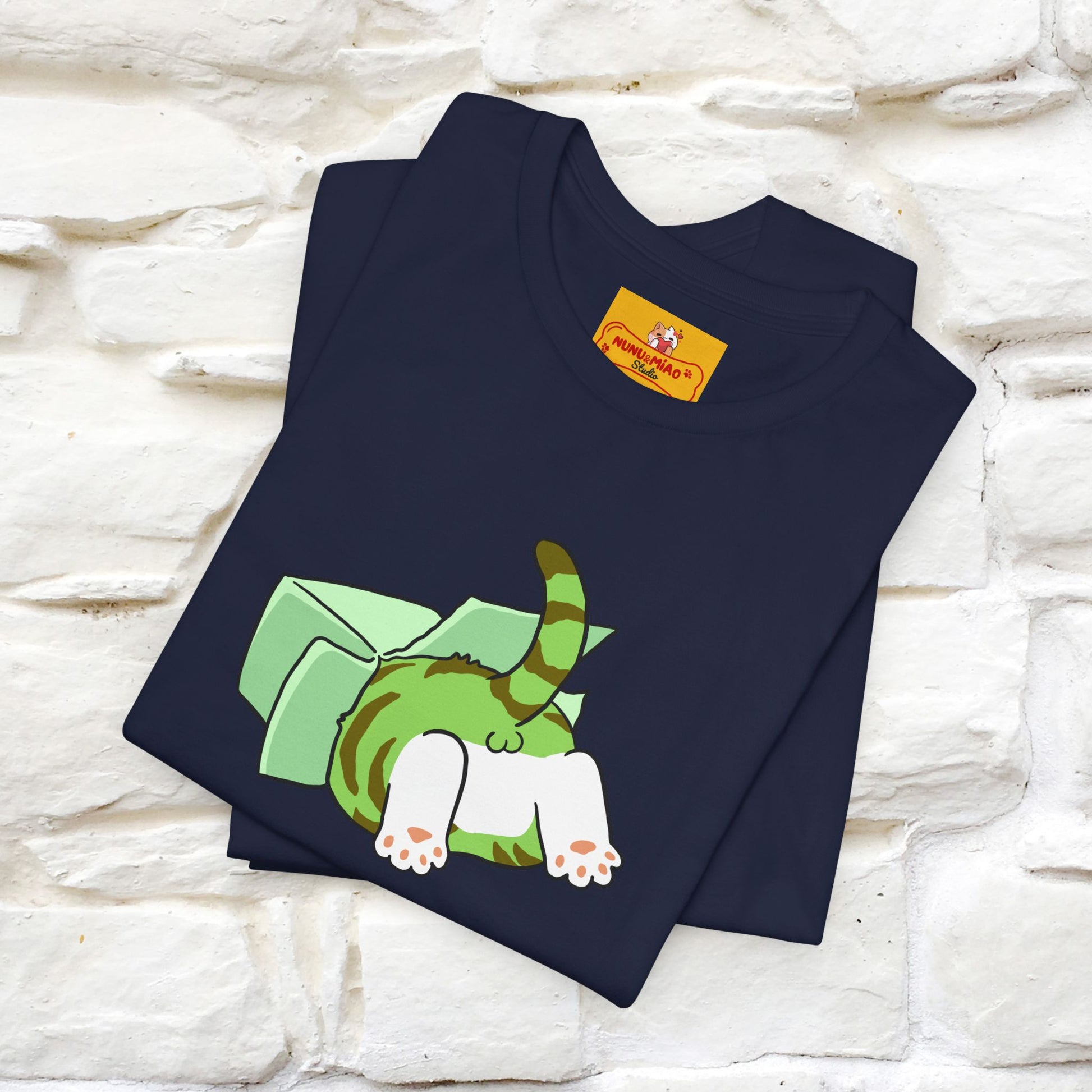 "Think outside the box? No thanks." Cat T-Shirt | Nunu&Miao Studio - Nunu&Miao Studio