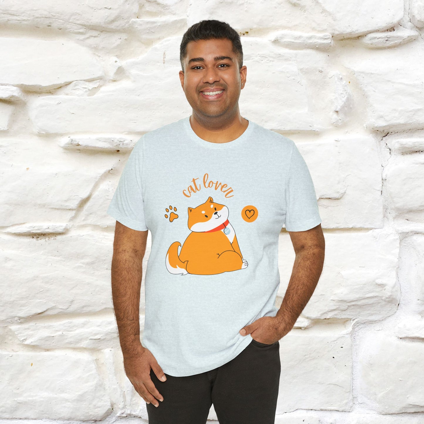 "Cat Lover" T-Shirt for Men & Women | 100% Cotton | Purrfect Gift for Cat Enthusiasts