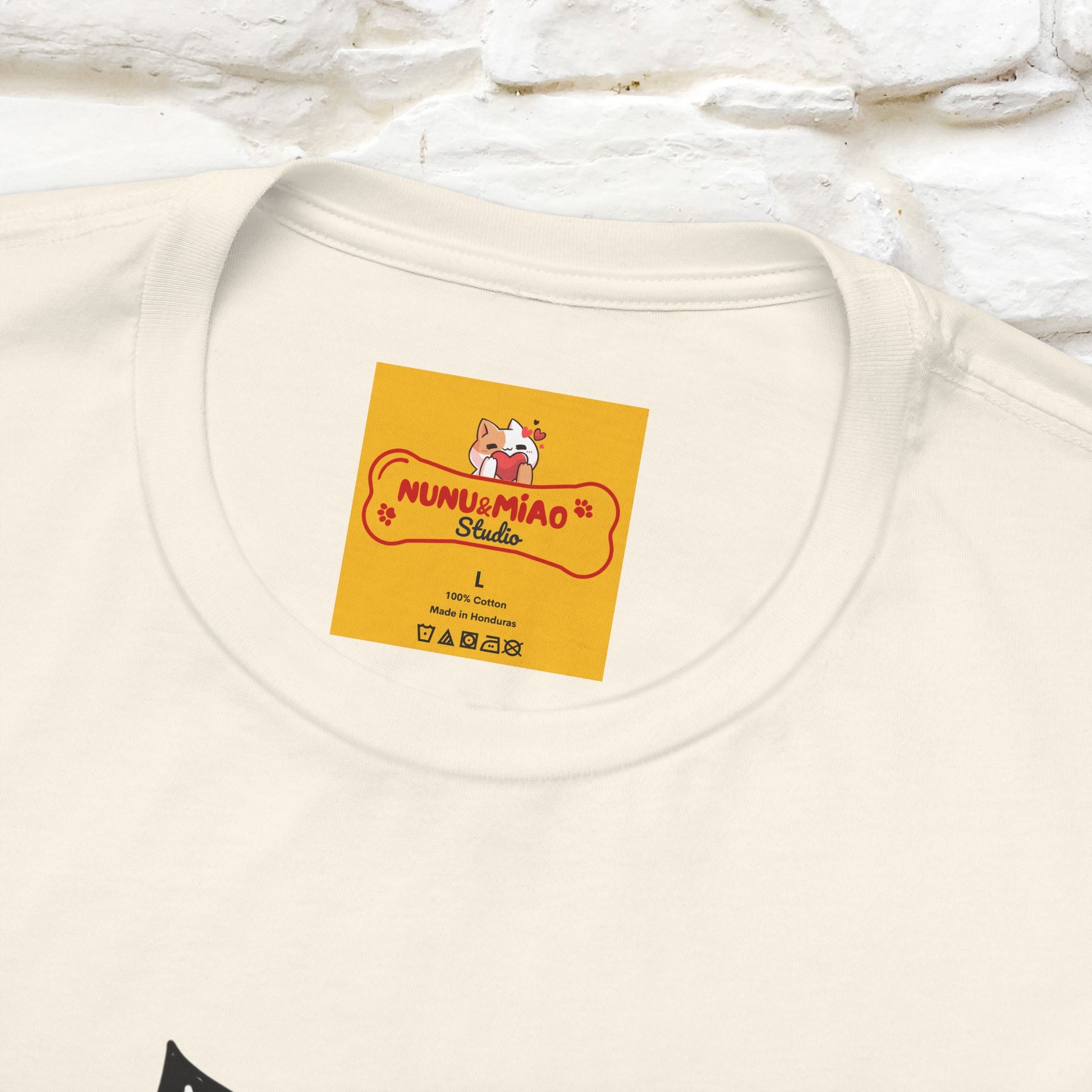 ''Judging You Silently'' | Cat T-Shirt for Men | Nunu&Miao Studio - Nunu&Miao Studio