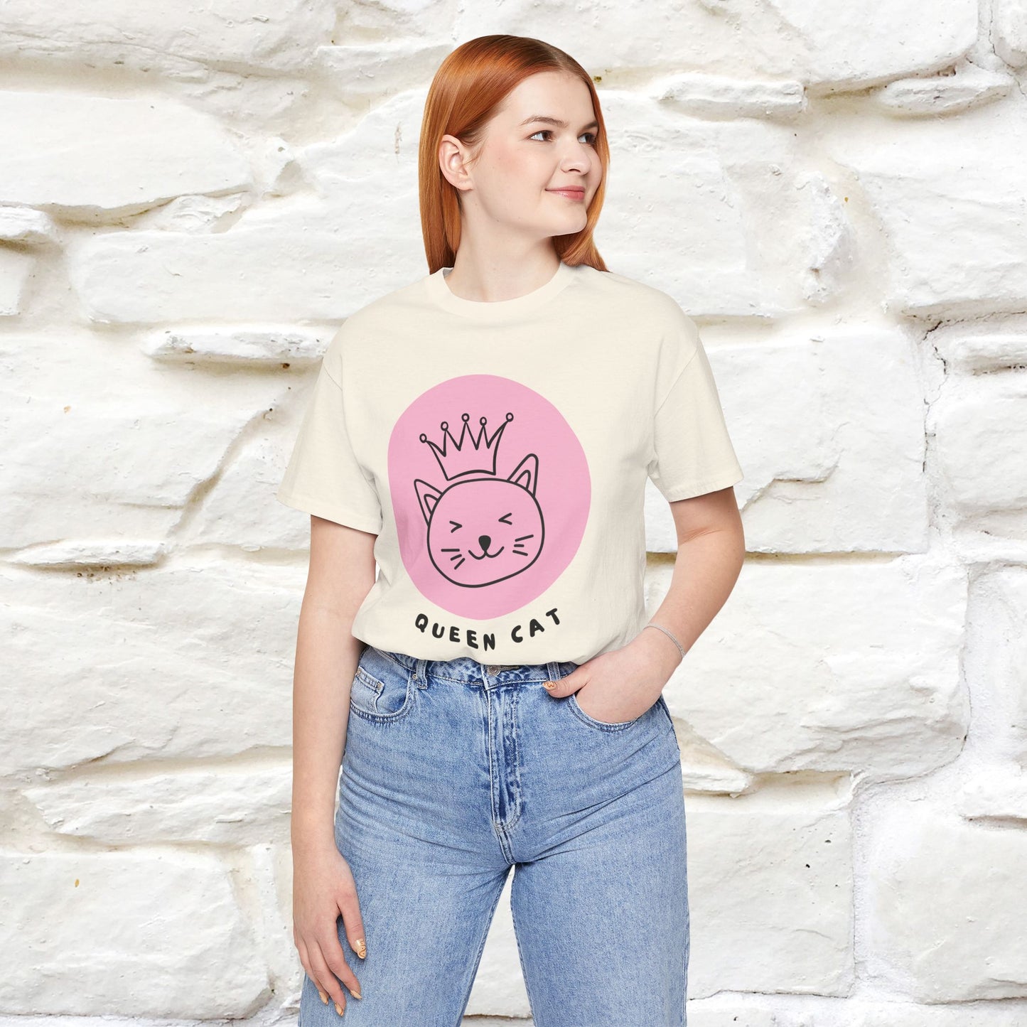 "Queen Cat" T-Shirt for Women | 100% Cotton* | Fierce Feline Fashion