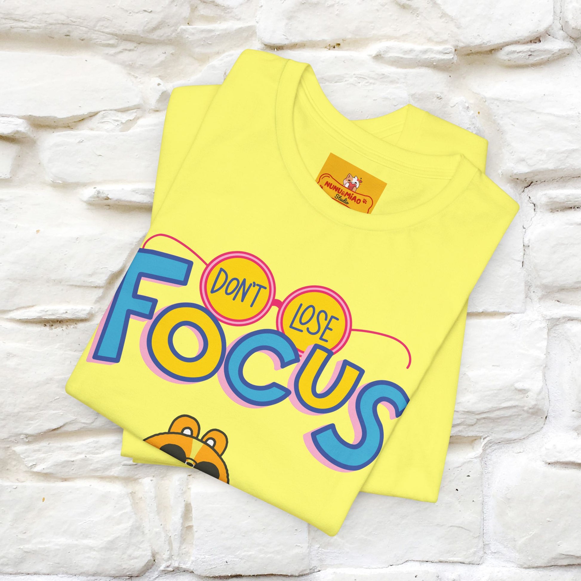 ''Don’t Lose Focus'' Cat T-Shirt | Nunu&Miao Studio - Nunu&Miao Studio
