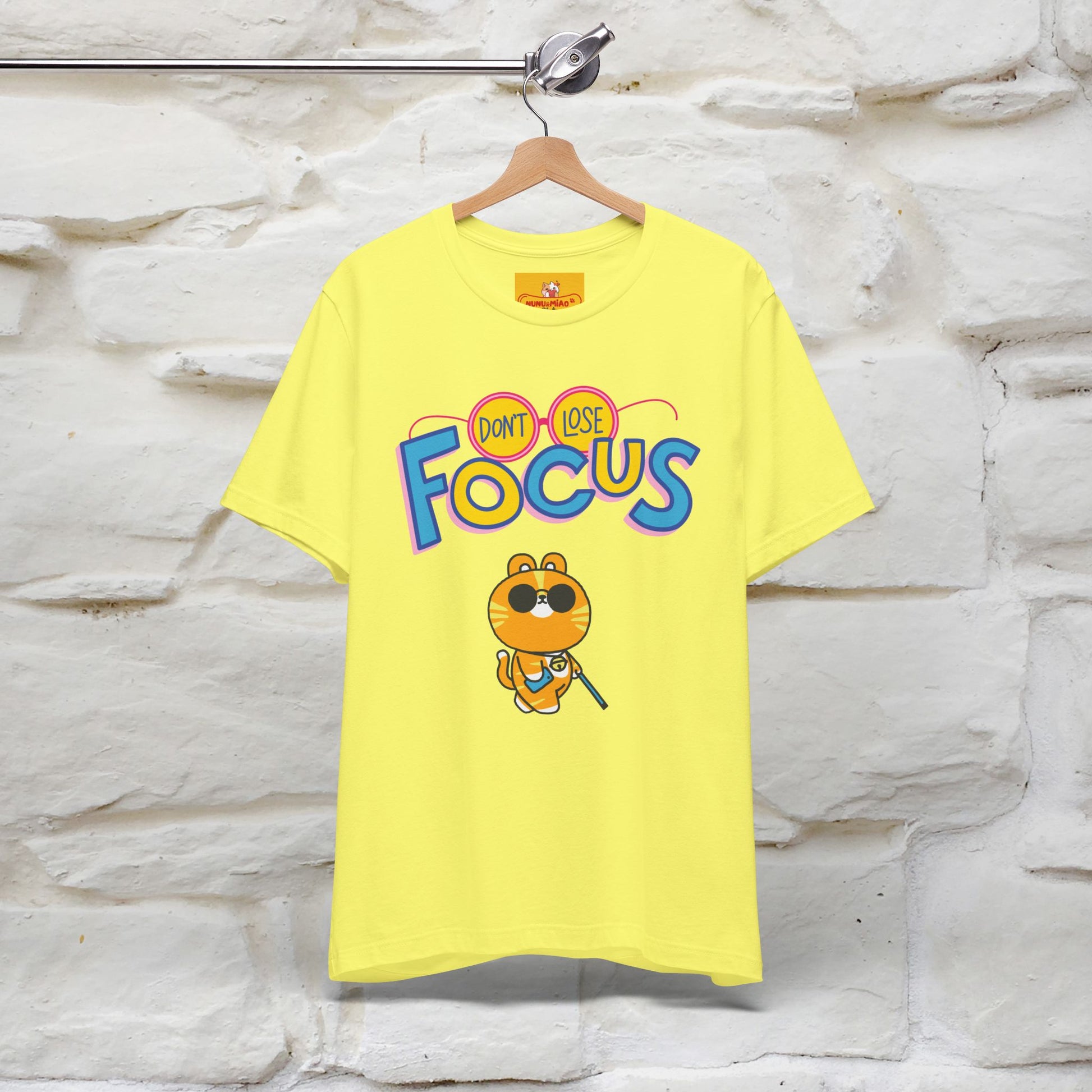 ''Don’t Lose Focus'' Cat T-Shirt | Nunu&Miao Studio - Nunu&Miao Studio