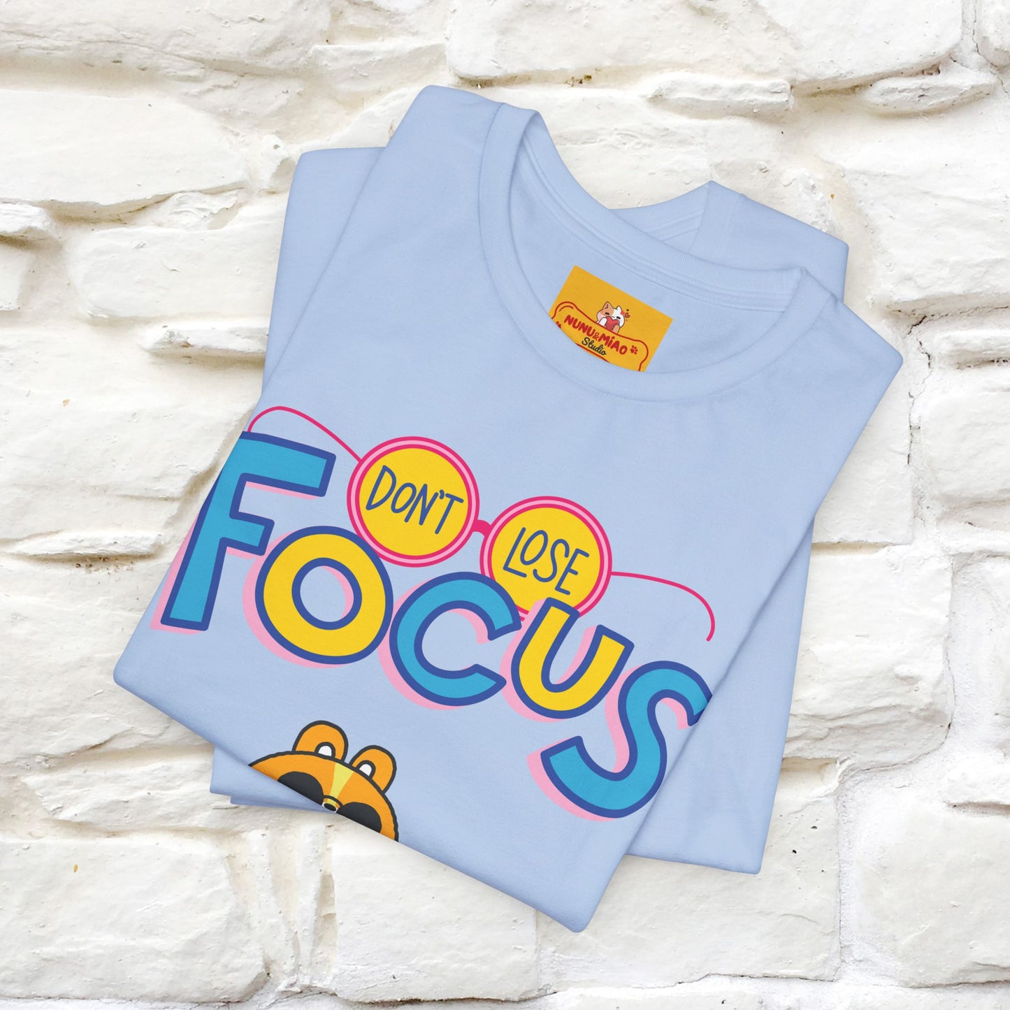 ''Don’t Lose Focus'' Cat T-Shirt | Nunu&Miao Studio