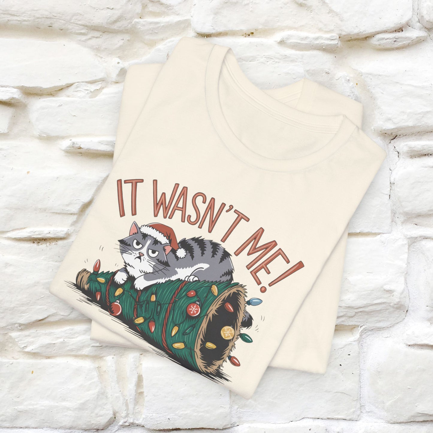 It Wasn't Me Christmas T-Shirt | Festive Cat Christmas Shirt for Men & Women | 100% Cotton*