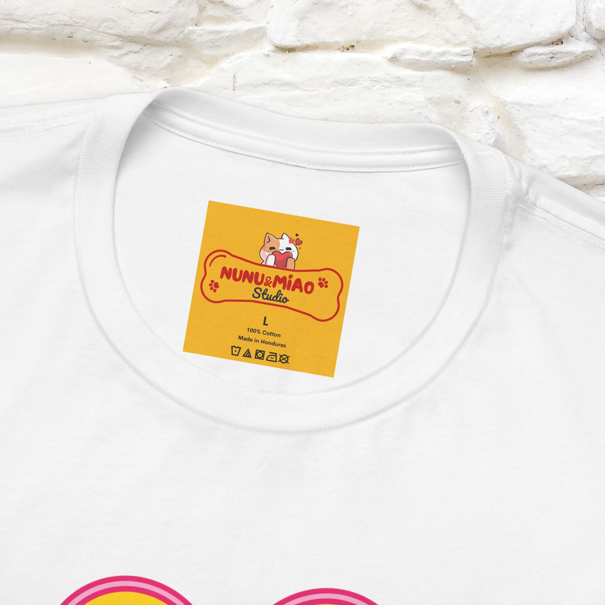 ''Don’t Lose Focus'' Cat T-Shirt | Nunu&Miao Studio - Nunu&Miao Studio