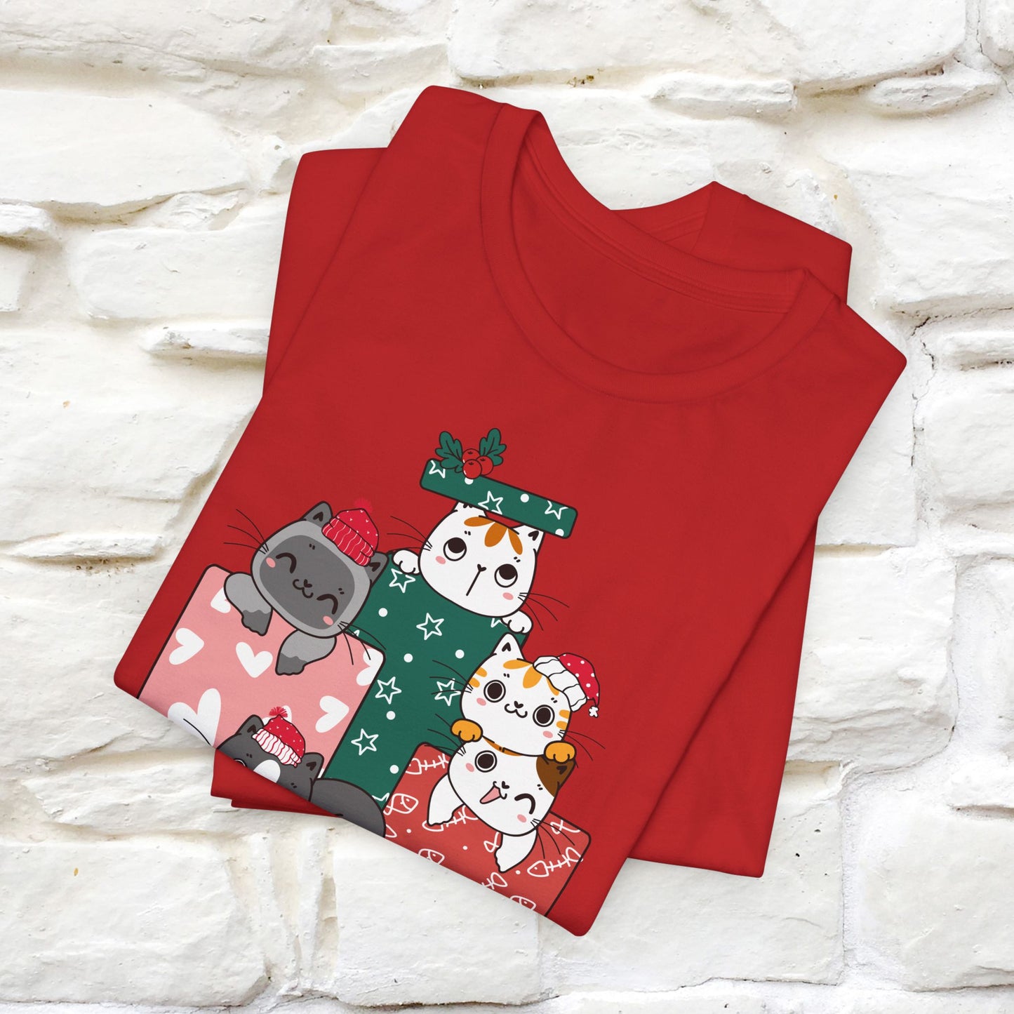 Christmas Cat Gift T-Shirt | Perfect Holiday Cat Shirt for Men & Women | 100% Cotton