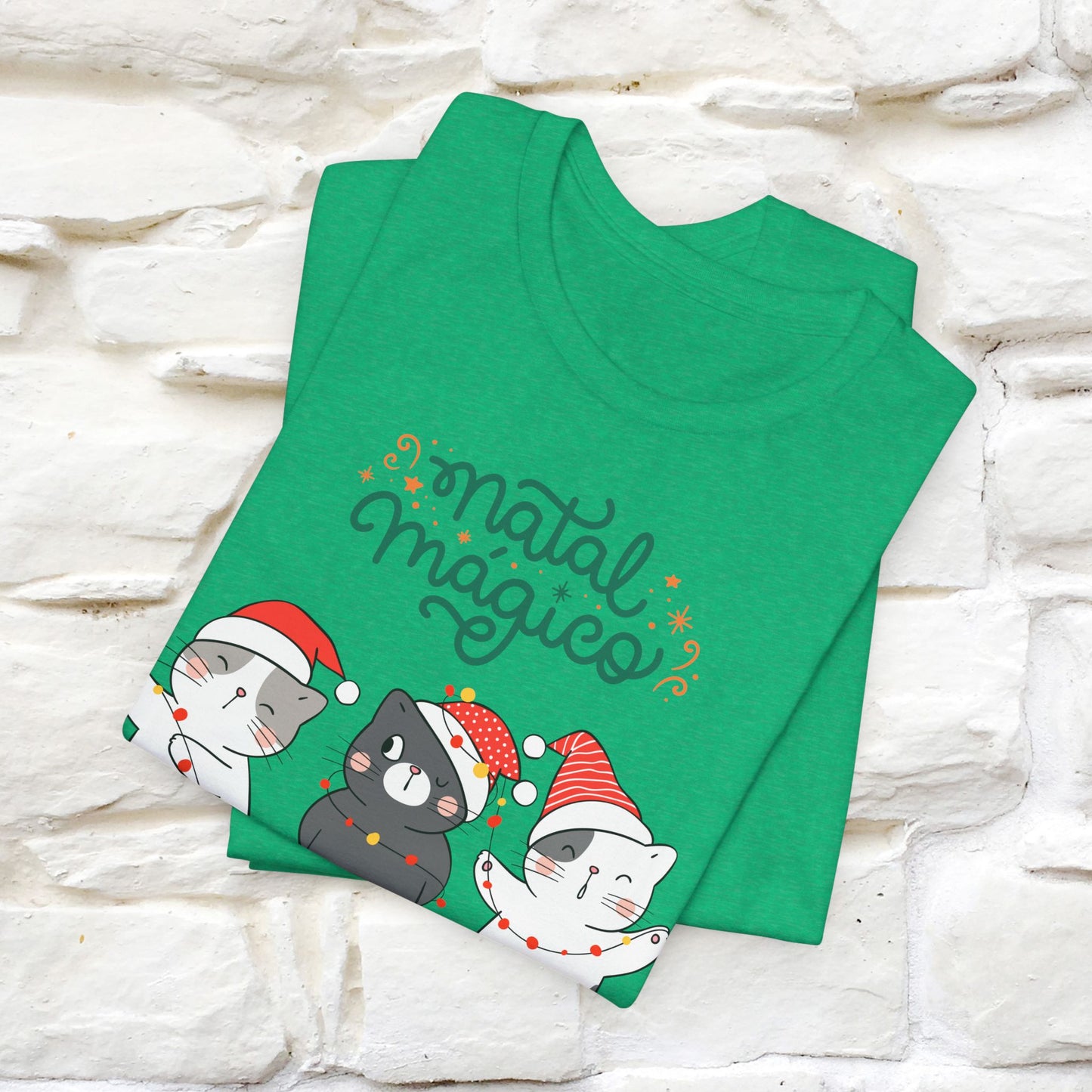 "Natal Magico" Cat T-shirt for Men & Women | 100% Cotton* 🐾 | Magical Holiday Cat Tee