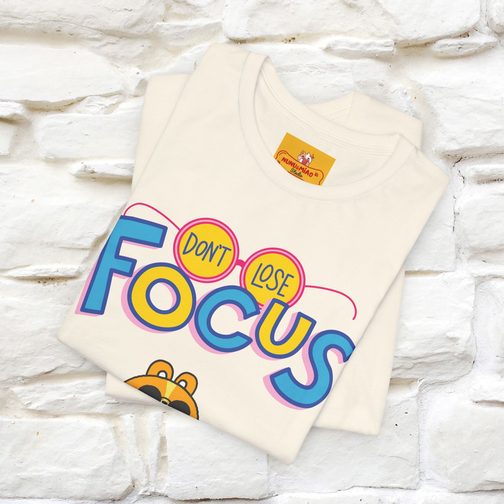 ''Don’t Lose Focus'' Cat T-Shirt | Nunu&Miao Studio - Nunu&Miao Studio