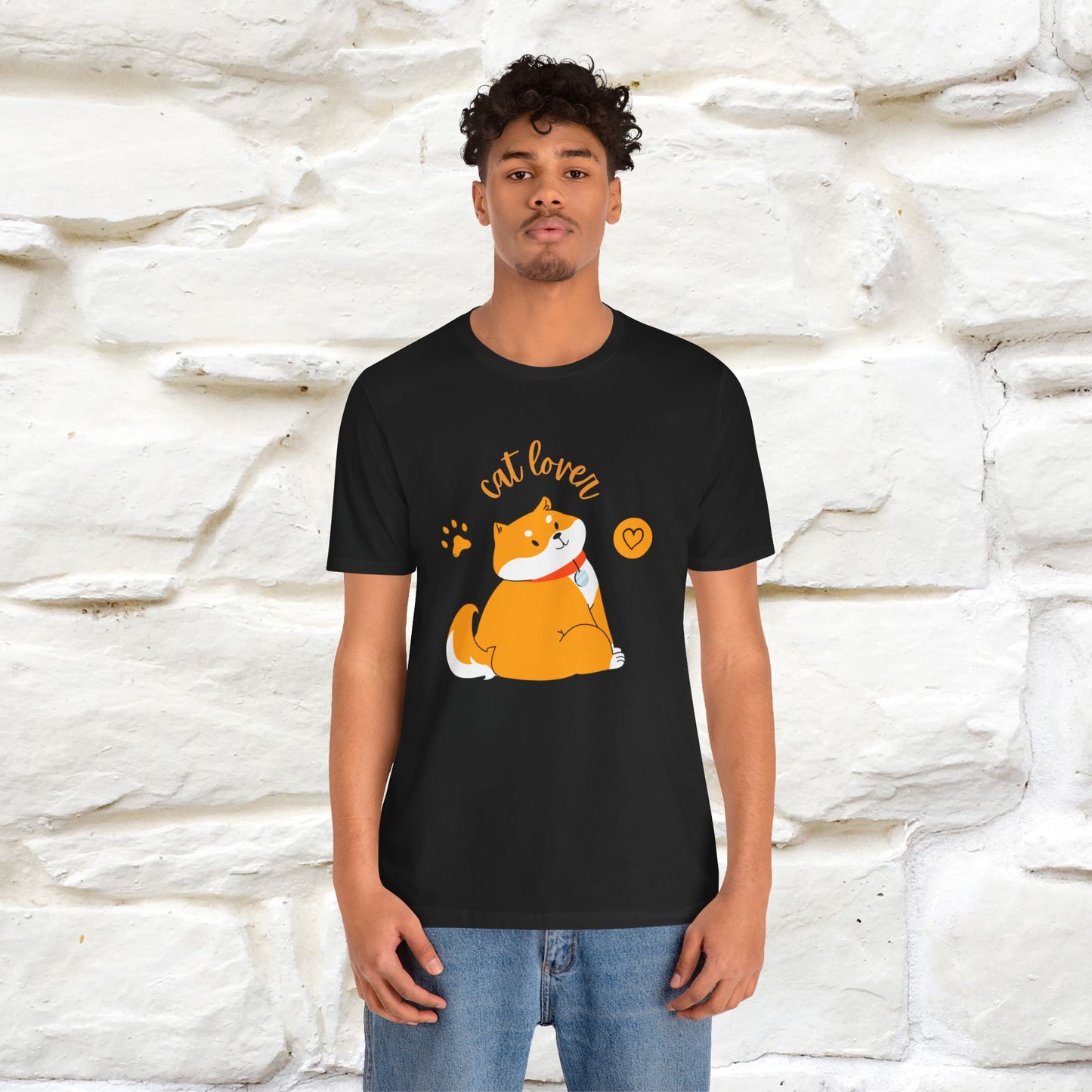 "Cat Lover" T-Shirt for Men & Women | 100% Cotton | Purrfect Gift for Cat Enthusiasts