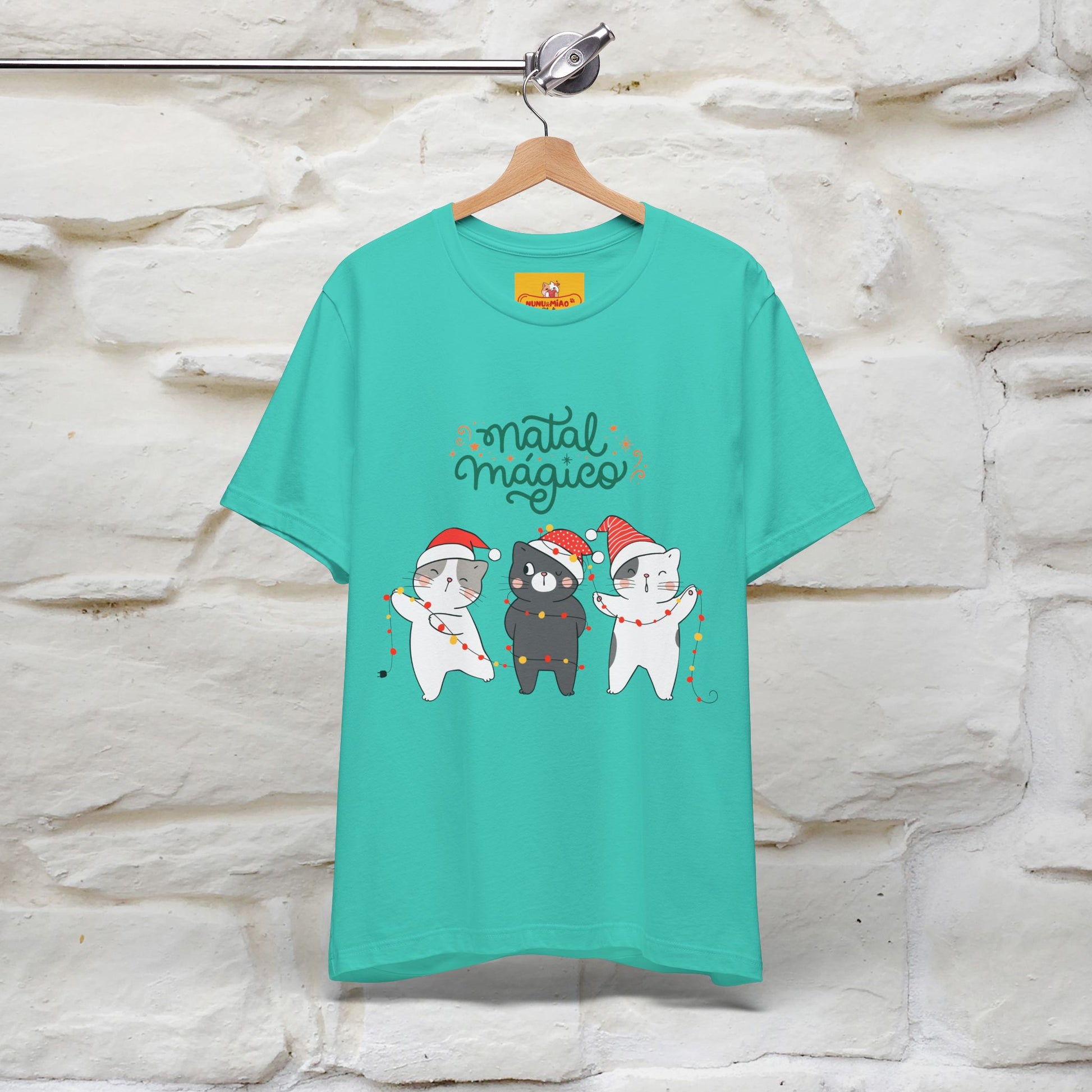"Natal Magico" Cat T-shirt  |Nunu&Miao Studio - Nunu&Miao Studio