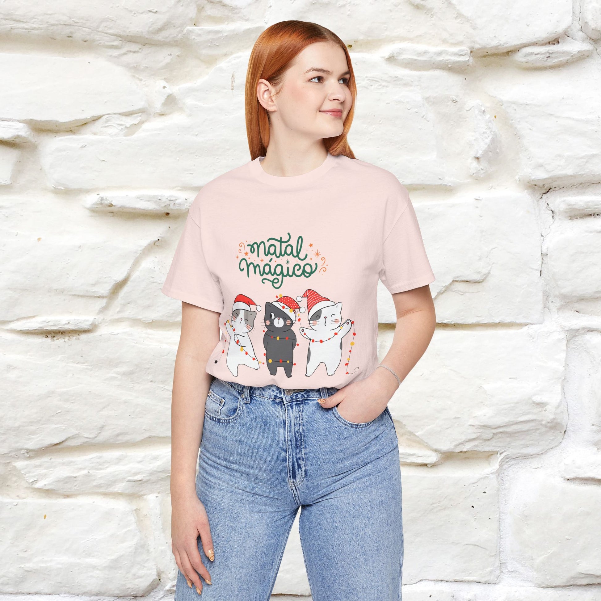 "Natal Magico" Cat T-shirt  |Nunu&Miao Studio - Nunu&Miao Studio