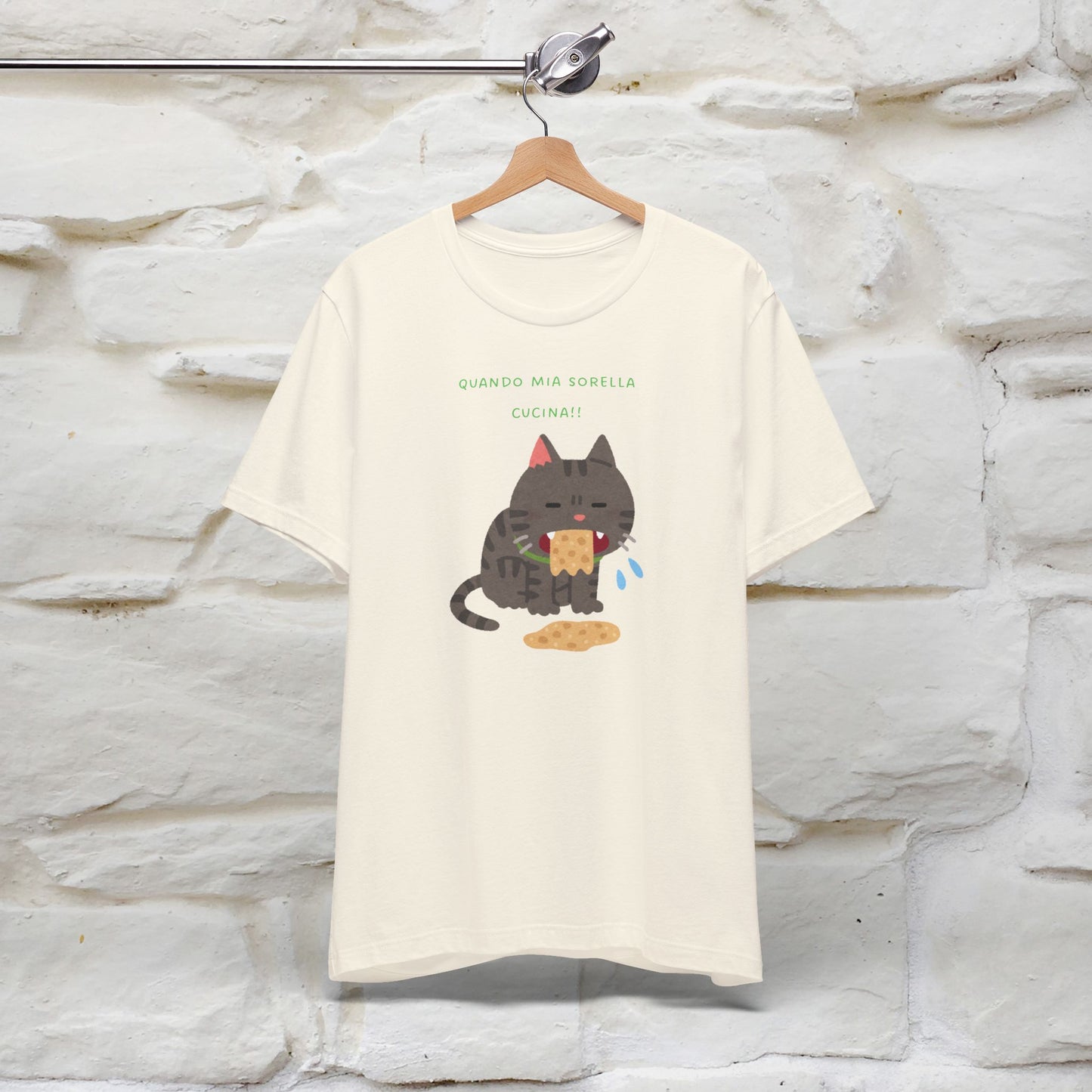 "Quando Mia Sorella Cucina" Funny Cat T-shirt for Men & Women | 100% Cotton* 🐾 | Hilarious Sibling Cat Tee